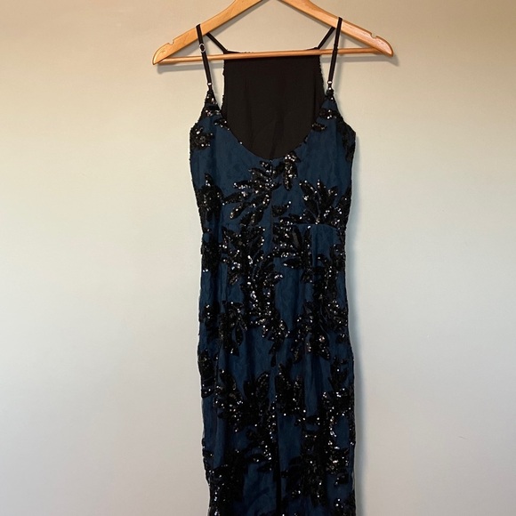 NWT Dress the Population Elegant Black and Blue Lace Sequin Dress - Picture 6 of 8